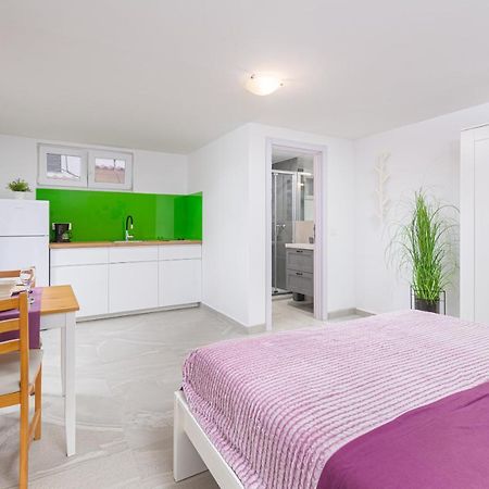 Studio Apartment Mali Medulin Exterior foto