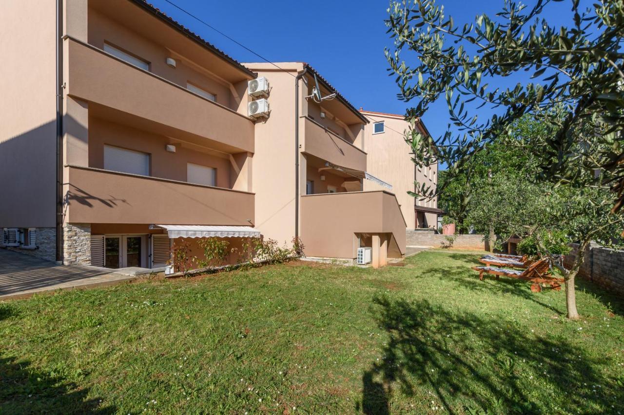 Studio Apartment Mali Medulin Exterior foto